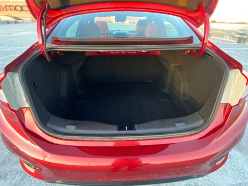 Used 2017 Chevrolet Cruze Premier image 7