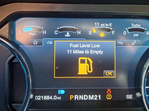 Used 2017 Ford F350 Lariat image 11