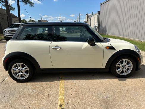 Used 2012 MINI Cooper image 5