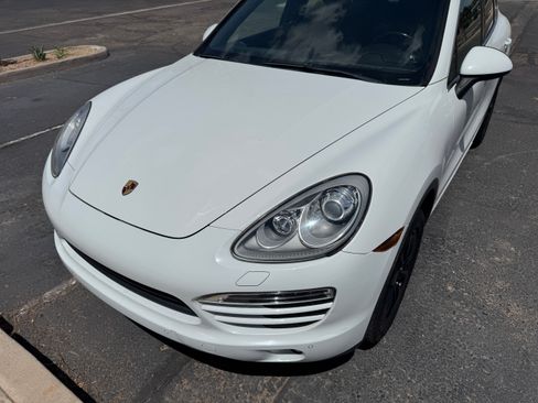 Used 2014 Porsche Cayenne AWD/4WD image 12