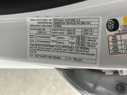 Used 2025 GMC Sierra 2500 SLT image 30