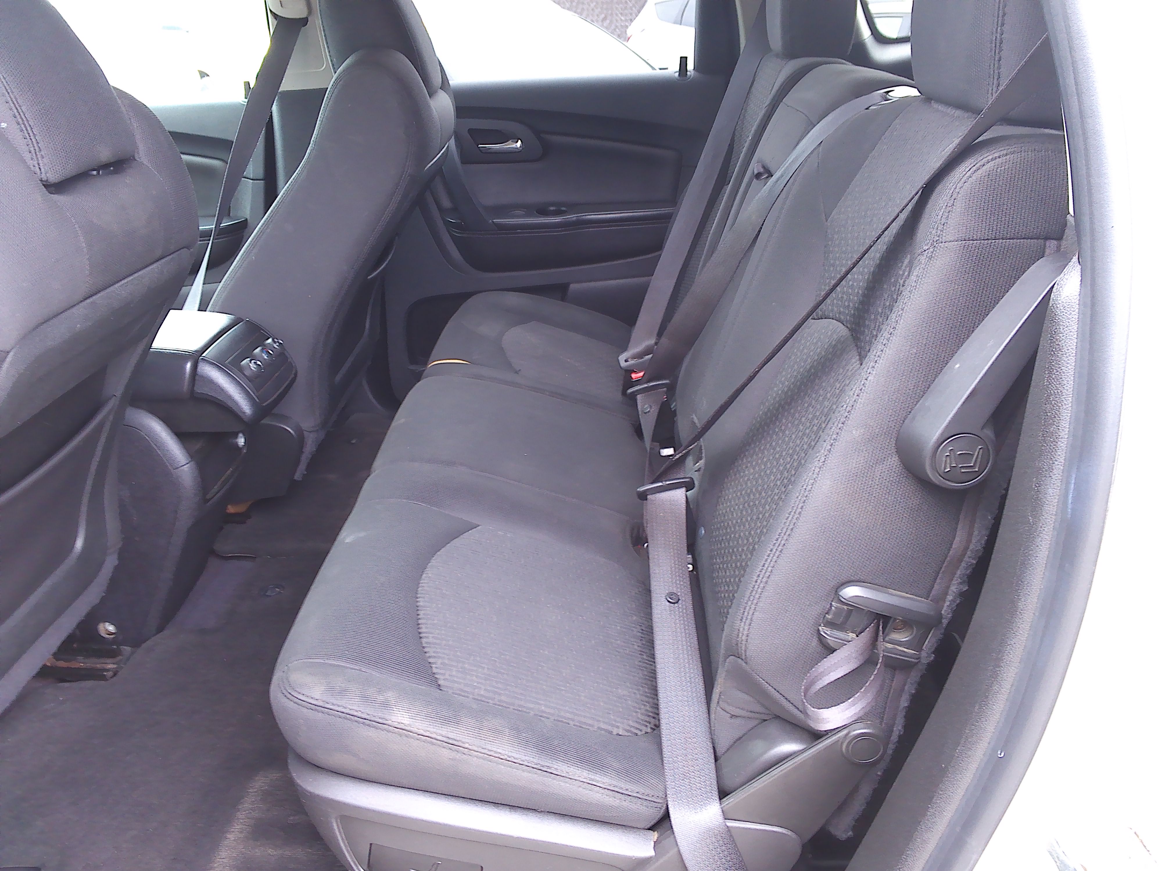Used 2012 Chevrolet Traverse LT FWD image 8