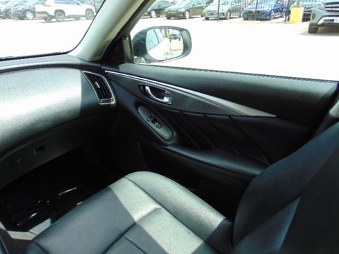 Used 2017 INFINITI Q50 2.0t image 22