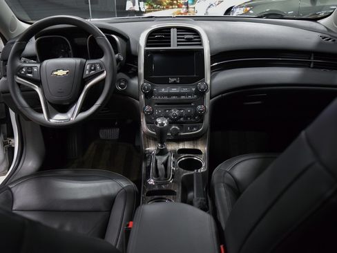 Used 2015 Chevrolet Malibu LTZ image 23