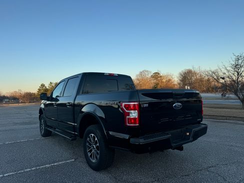 Used 2020 Ford F150 XLT image 4