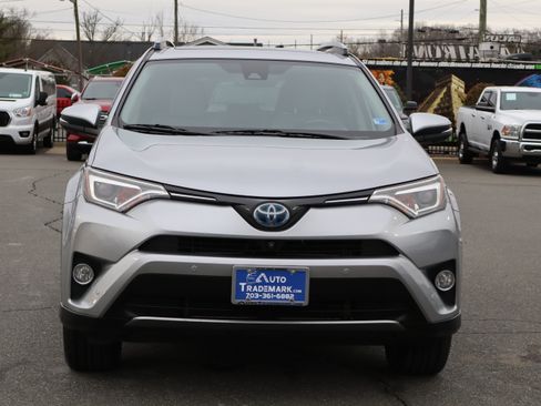 Used 2017 Toyota RAV4 Limited image 4
