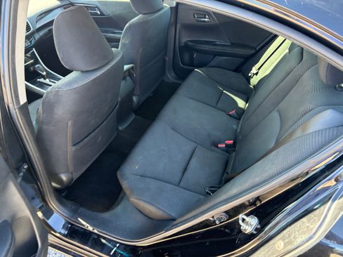 Used 2017 Honda Accord LX image 8