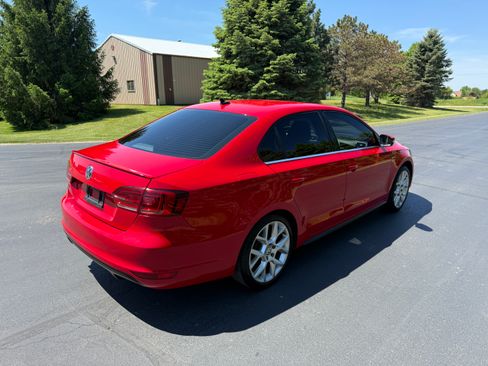 Used 2014 Volkswagen Jetta GLI Sedan FWD image 4