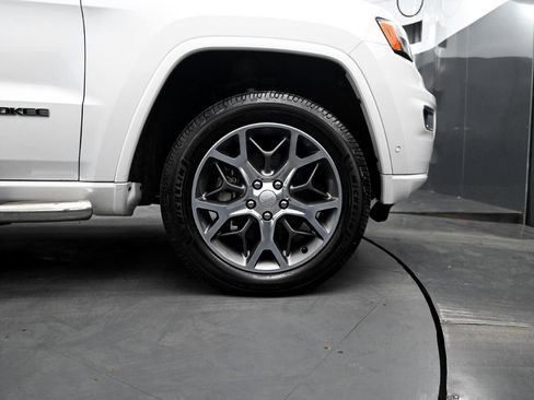 Used 2021 Jeep Grand Cherokee Overland image 19