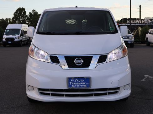 Used 2019 Nissan NV200 SV image 3