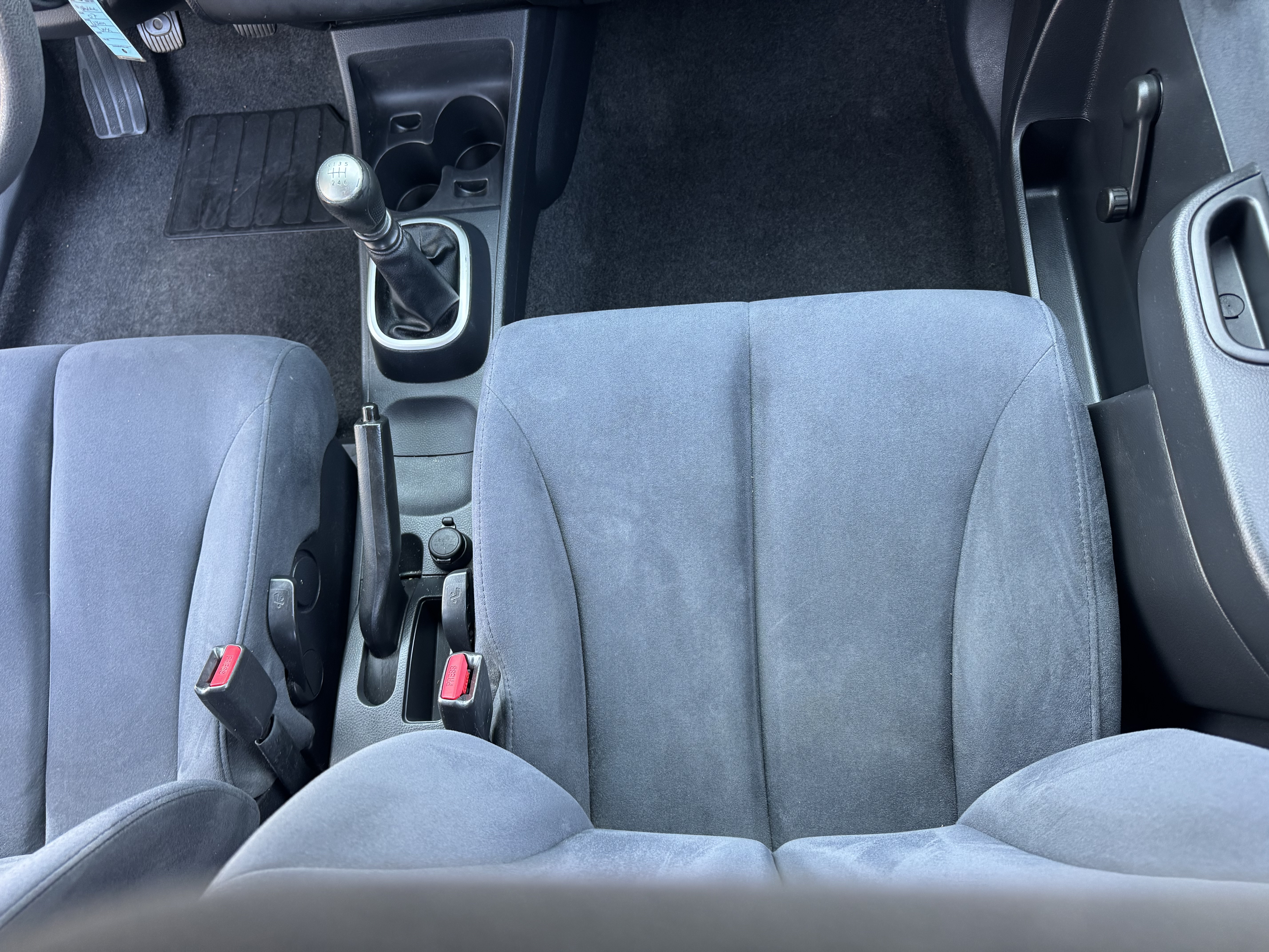 Used 2007 Nissan Versa S FWD image 30
