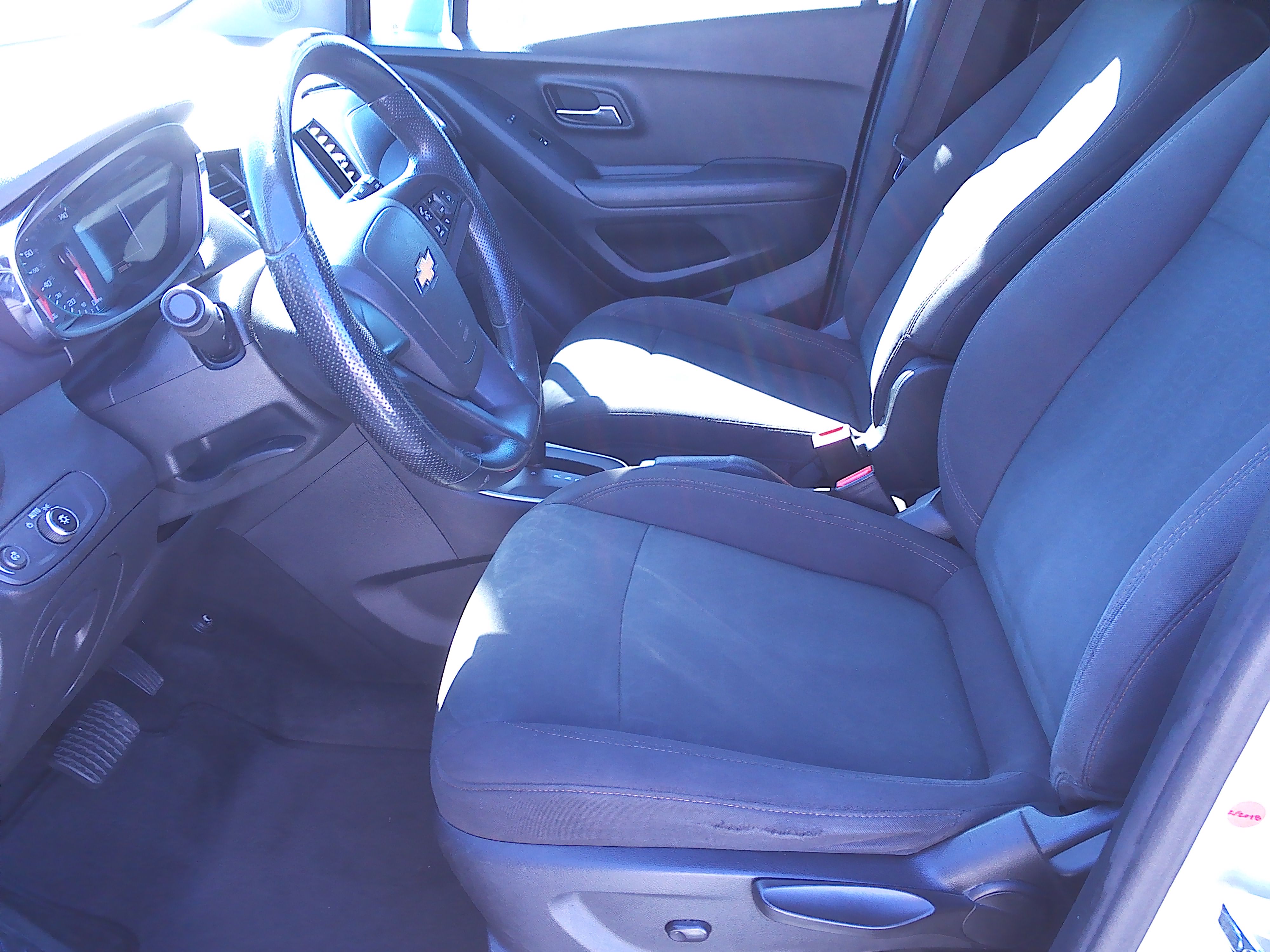 Used 2018 Chevrolet Trax LS FWD image 7
