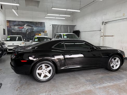 Used 2012 Chevrolet Camaro LS Coupe RWD image 8