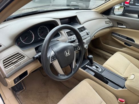 Used 2009 Honda Accord LX-P image 7