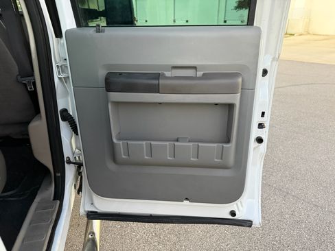 Used 2009 Ford F250 XL image 93