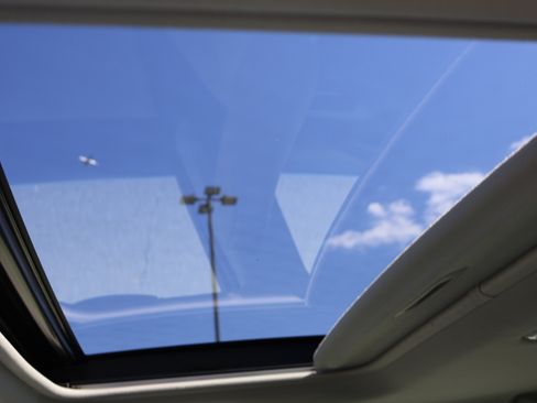 Used 2013 Lexus CT 200h image 33