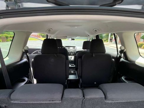 Used 2012 MAZDA MAZDA5 Sport FWD image 5