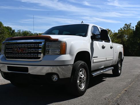 Used 2014 GMC Sierra 2500 SLE image 10