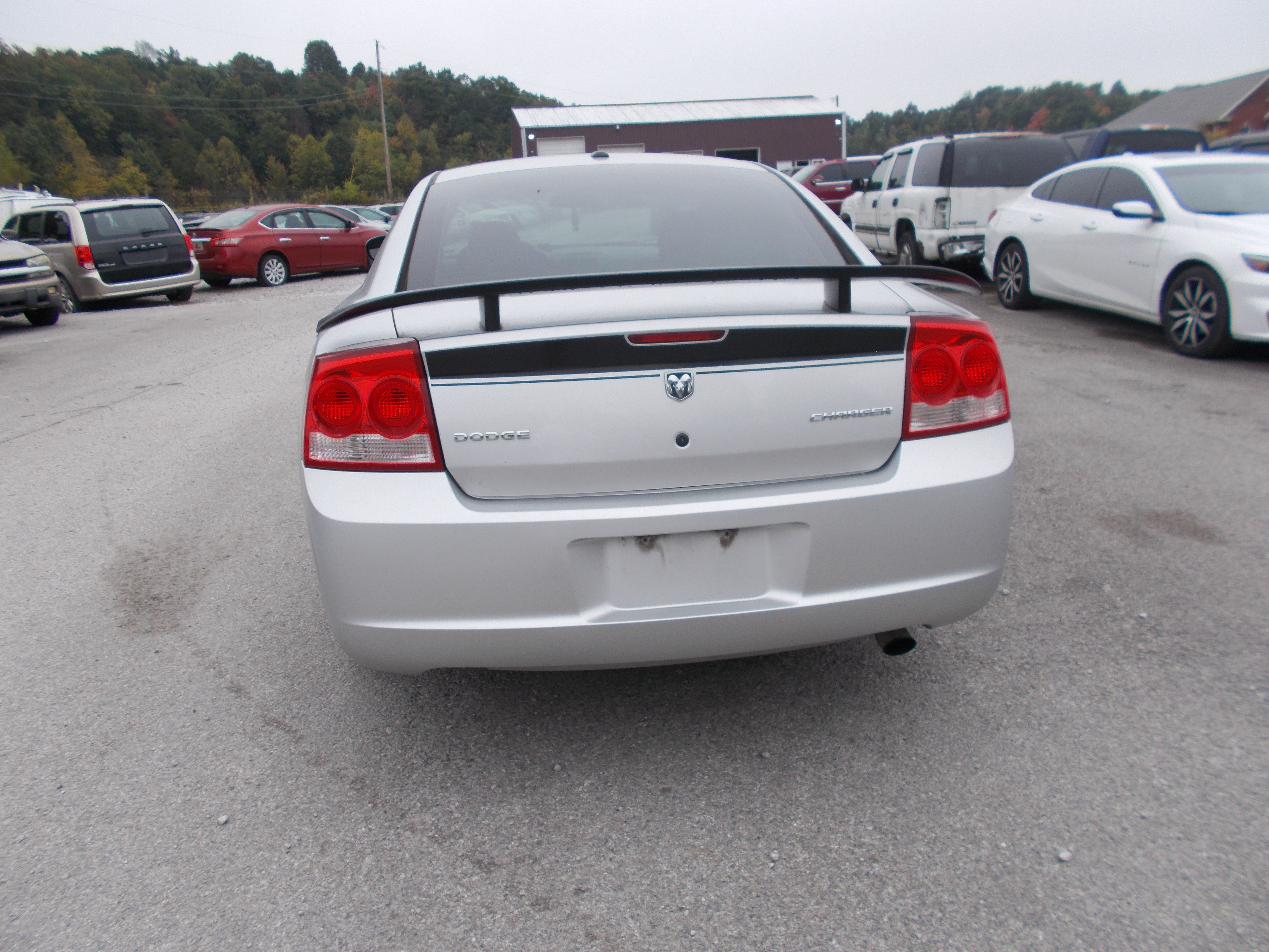 Used 2010 Dodge Charger UNAVAIL RWD image 3