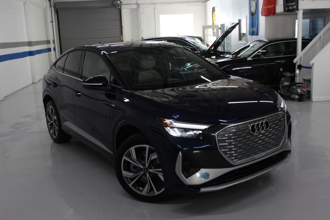 Used 2024 Audi Q4 e-tron quattro Premium Plus Sportback AWD/4WD image 12