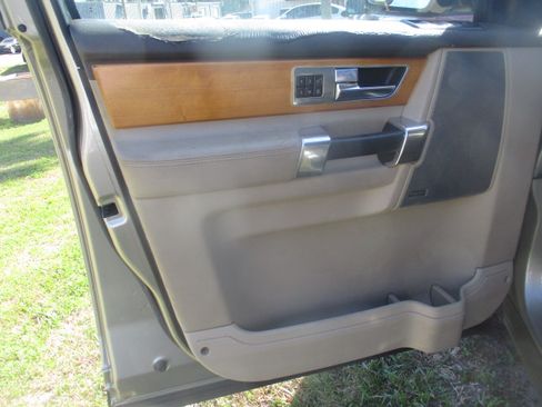 Used 2013 Land Rover LR4 HSE LUX image 14