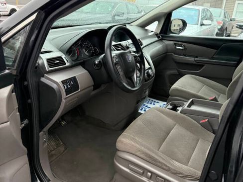 Used 2016 Honda Odyssey SE image 10