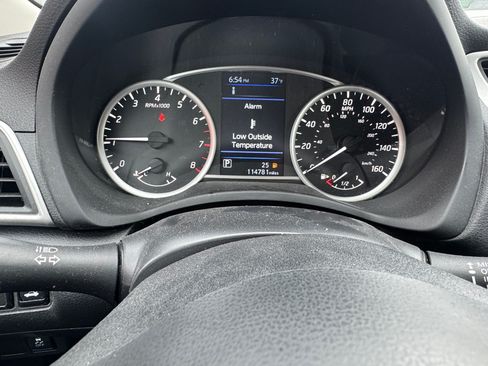 Used 2019 Nissan Sentra image 5