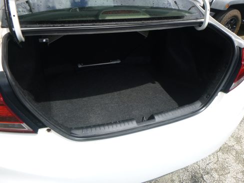 Used 2015 Honda Civic LX image 25