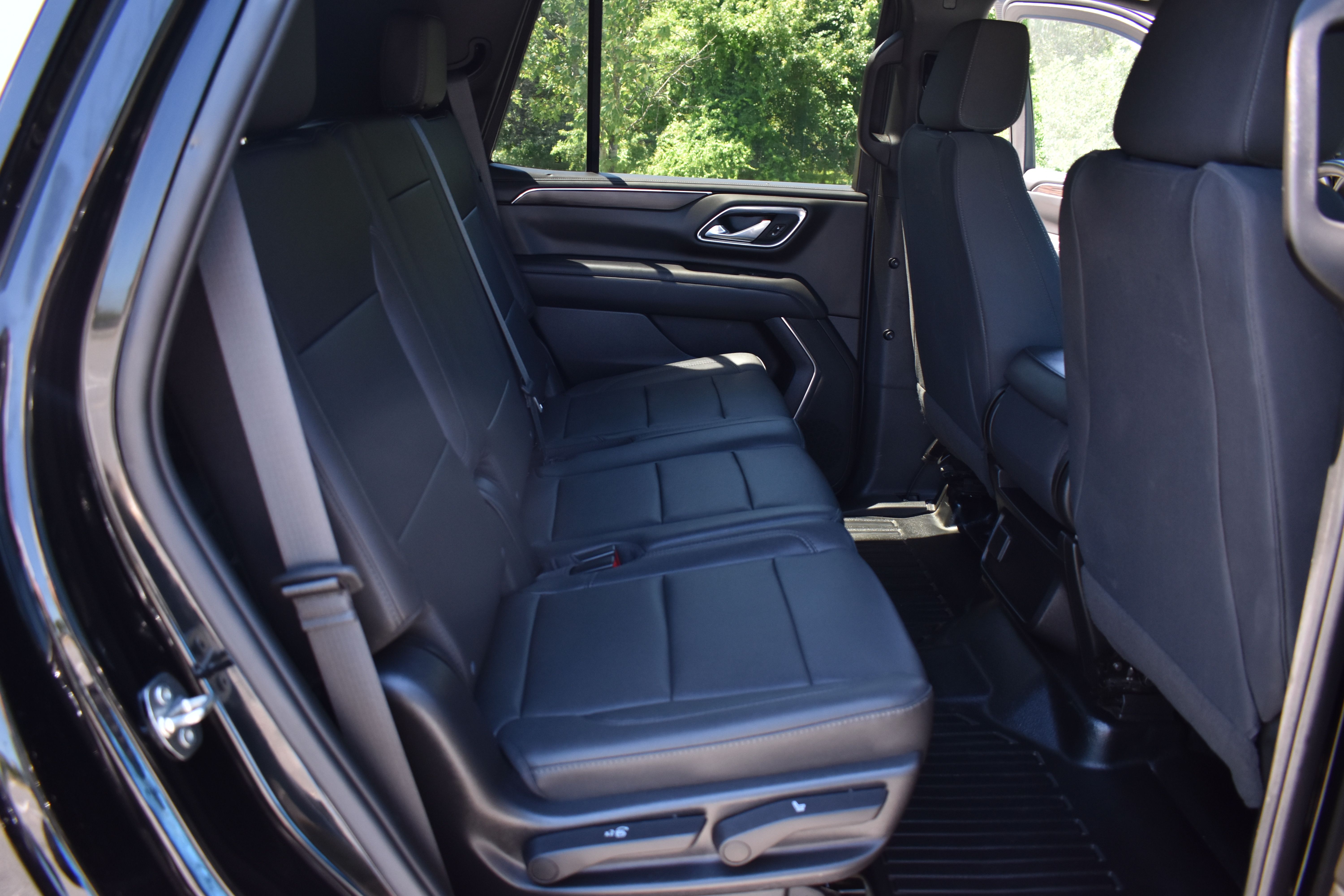 Used 2023 Chevrolet Tahoe 4WD image 25