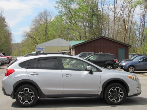 Used 2014 Subaru XV Crosstrek 2.0i Premium AWD/4WD image 10