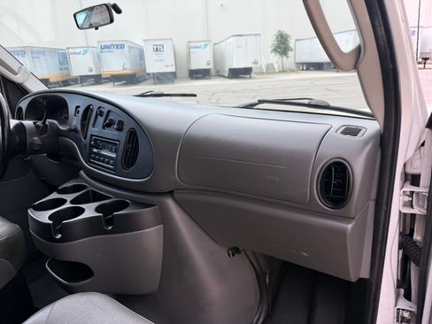 Used 2007 Ford E-150 and Econoline 150 RWD image 61