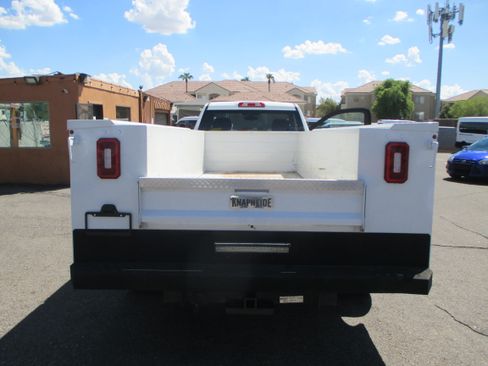 Used 2022 Chevrolet Silverado 3500 Classic W/T image 7