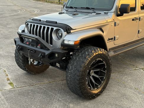 Used 2021 Jeep Gladiator Sport AWD/4WD image 21