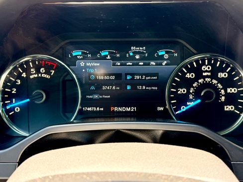 Used 2015 Ford F150 4x4 SuperCrew image 18