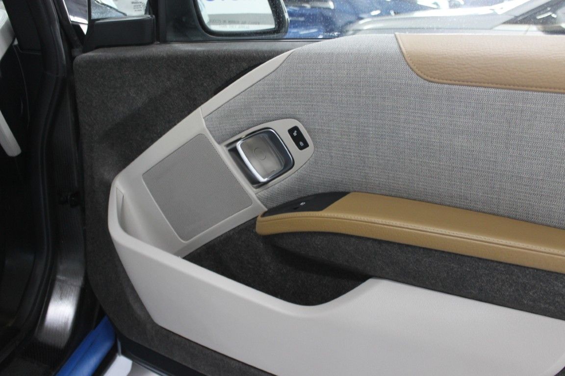 Used 2015 BMW i3 w/ Range Extender RWD image 29