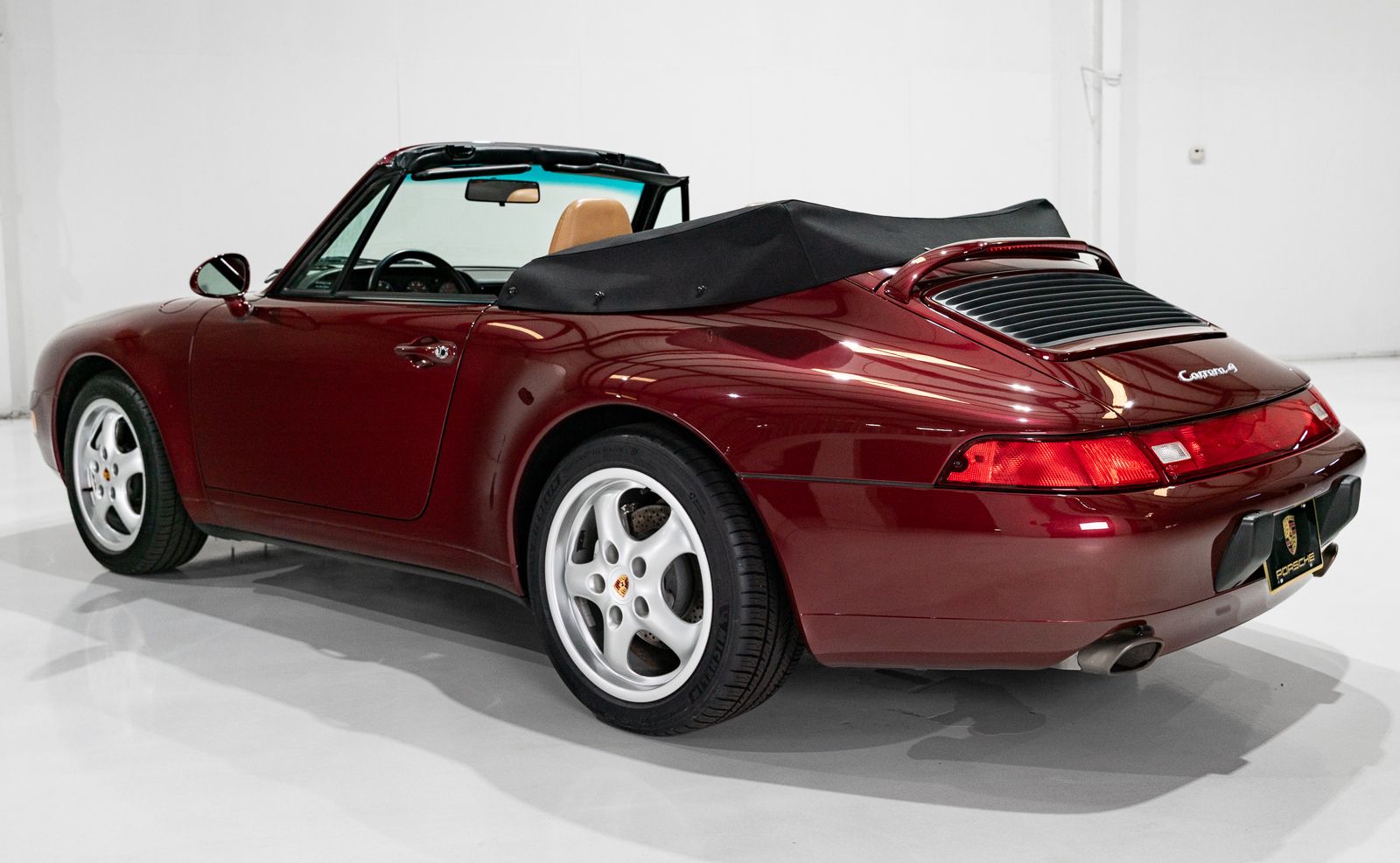 Used 1997 Porsche 911 Carrera 4 Cabriolet AWD/4WD image 10