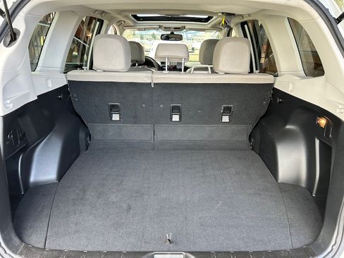 Used 2015 Subaru Forester 2.5i Limited image 17