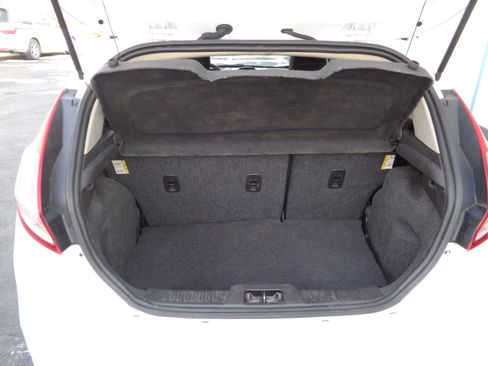 Used 2019 Ford Fiesta SE image 10