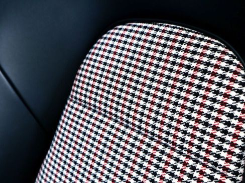 Used 2023 Porsche 911 GT3 image 25