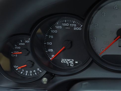 Used 2014 Porsche 911 Carrera 4S image 52