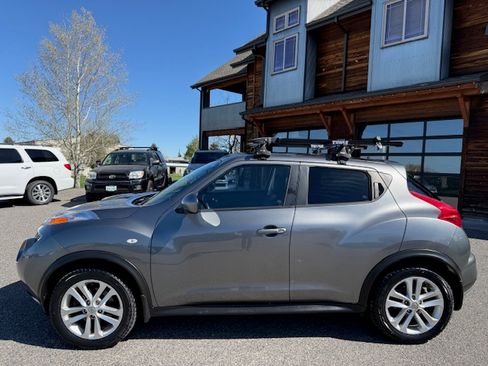 Used 2011 Nissan Juke AWD image 2