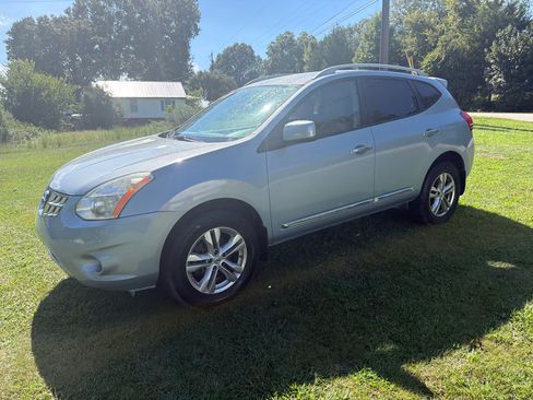 Used 2013 Nissan Rogue AWD image 16