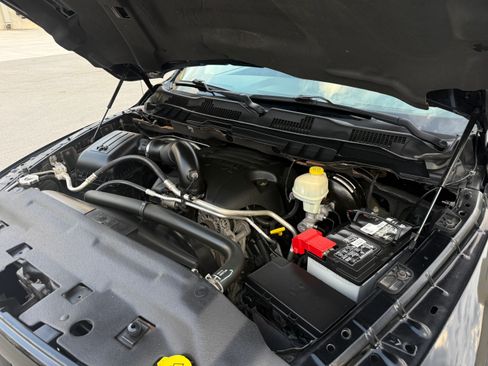 Used 2014 RAM 1500 ST RWD image 22