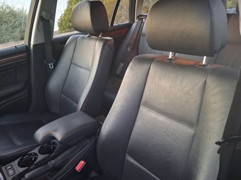 Used 2004 BMW 325i Wagon RWD image 23