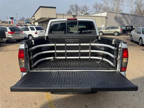 Used 2000 Nissan Frontier SE image 4