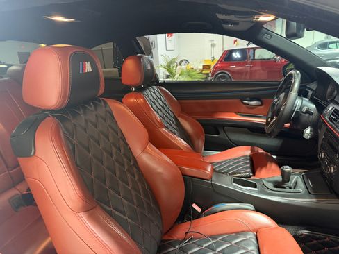 Used 2011 BMW M3 image 38