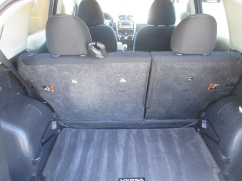 Used 2015 Nissan Versa Note SV w/ Sport Value Package FWD image 10