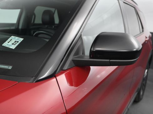 Used 2022 Ford Explorer XLT image 10