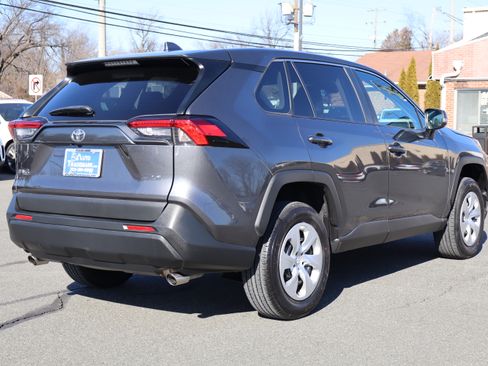 Used 2023 Toyota RAV4 LE image 8