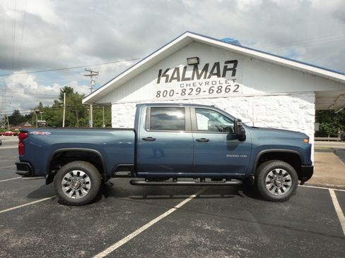 New 2025 Chevrolet Silverado 2500 Custom image 2